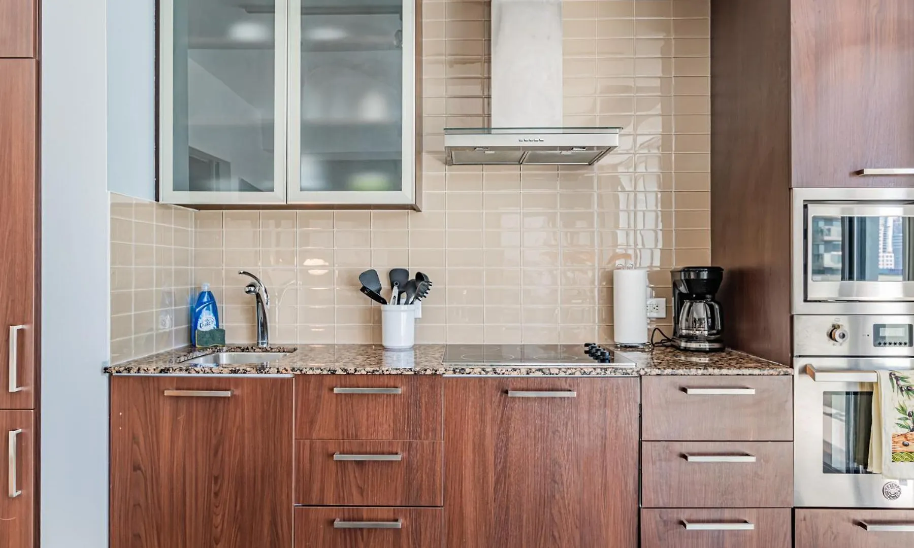 Downtown Apartments Canada